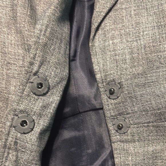 The Limited Women's Classic Fitted Gray Blazer - Picture 4 of 7